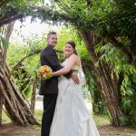 Brautpaar bei Hochzeit im Weidendom im Spreewald beim Brautpaarshooting Hochzeitsfotografin Malag