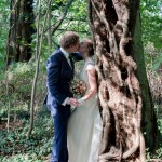 Brautpaar im Wald beim Brautpaarshooting Hochzeitsfotografin Malag